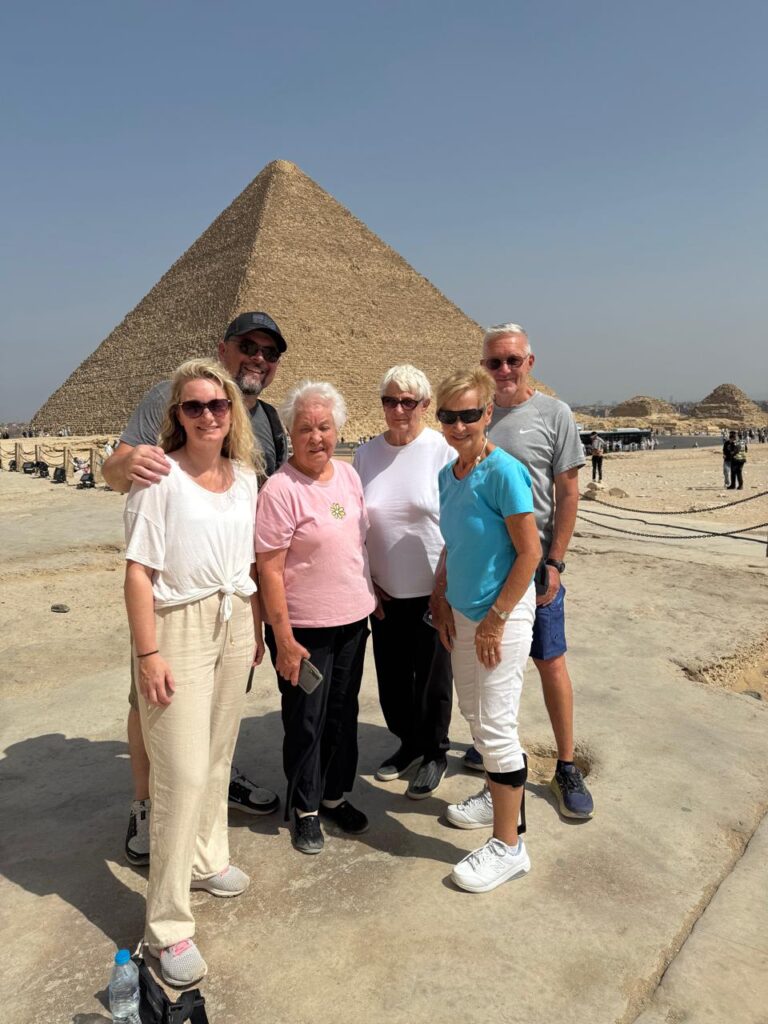 Half day tours to Giza pyramids